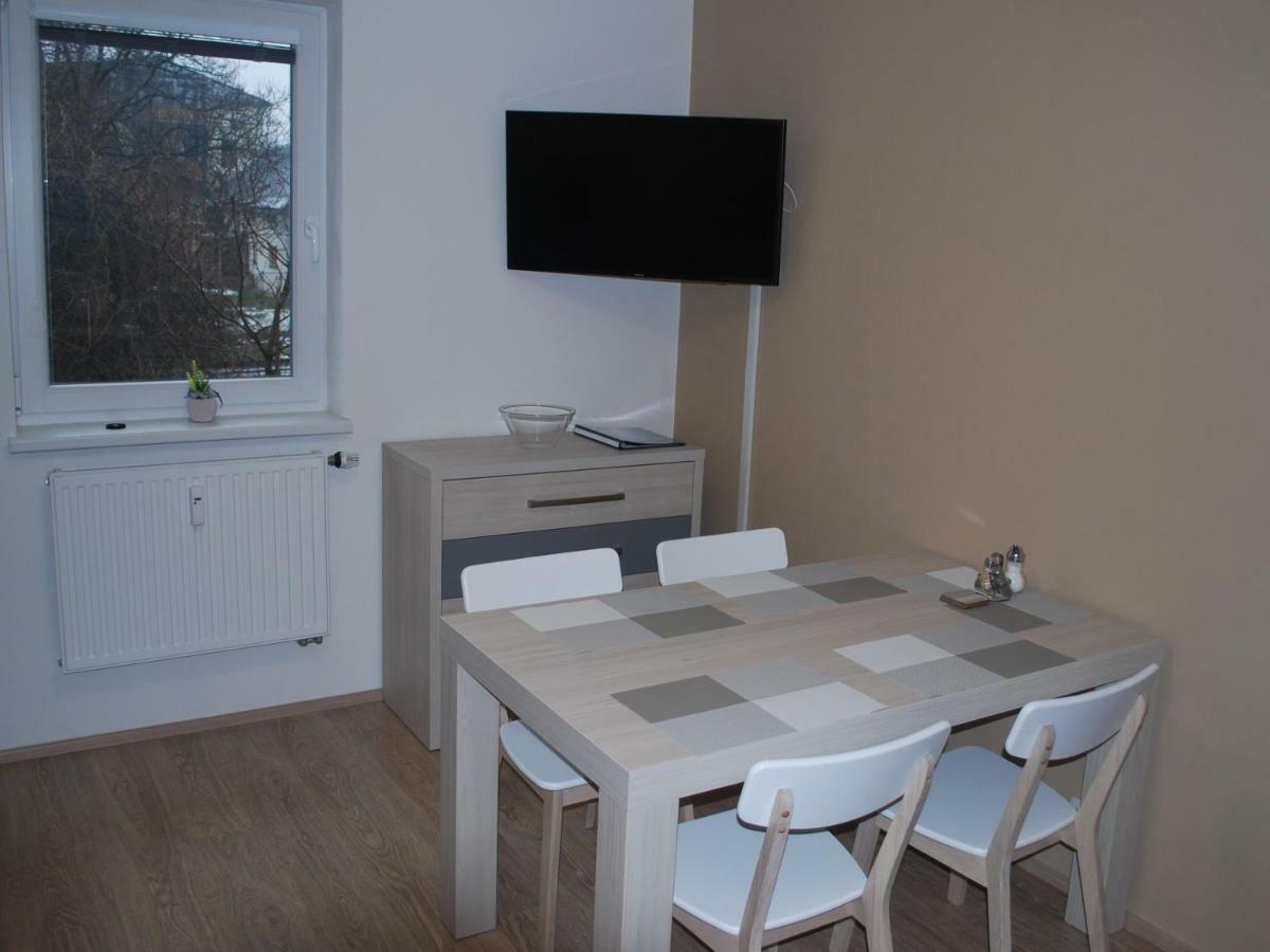 Apartman U Zamku Лоучна-над-Десноу Экстерьер фото